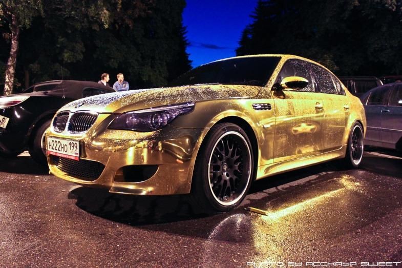 Gold BMW m5 - обои