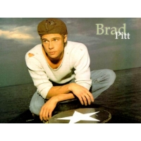 Brad Pitt у моря - обои для рабочего стола, обои знаменитости