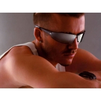 David Beckham в чёрных очках - картинки и обои, изменить рабочий стол, тема - знаменитости
