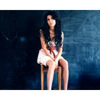 Amy Winehouse ,     