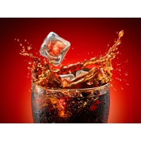 Кока кола со льдом - фото на рабочий стол бесплатно, обои еда