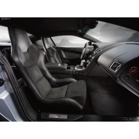 Автомобиль Aston Martin DBS изнутри, скачать картинки и обои на рабочий стол
