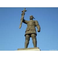 Памятник Святославу Игоревичу, бесплатные картинки на комп и фотки для рабочего стола