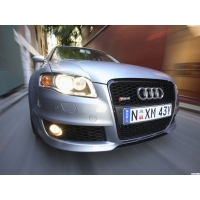 Audi RS4        