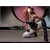Jessica Alba в чёрных сапогах у стены, картинки бесплатно на рабочий стол и обои